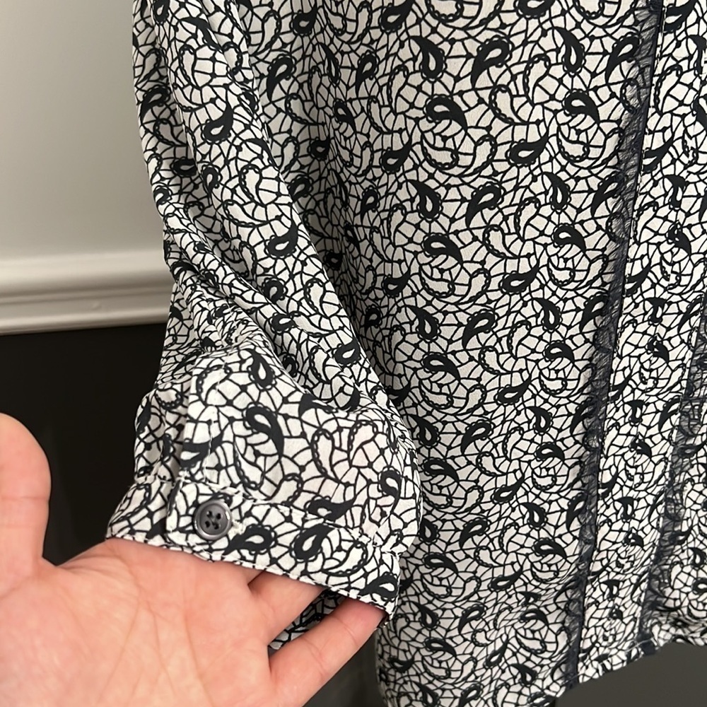 Halogen Blouse Medium Swirl Design Polyester - Picture 7 of 8
